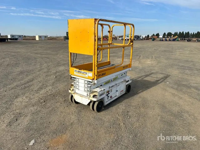2016 Hy-Brid HB1430 Electric Scissor Lift