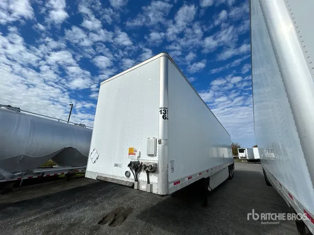 2019 Utility 48 ft x 102 in T/A Van Trailer