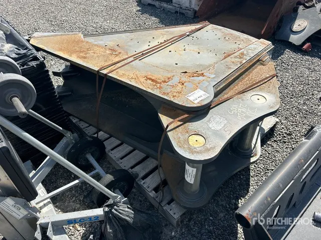 22 in V-Ditching Excavator Bucket