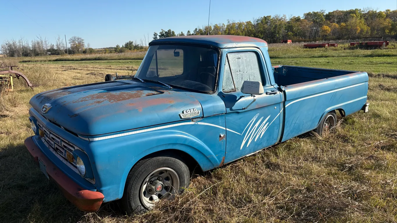 FORD 100 PICKUP TRUCK