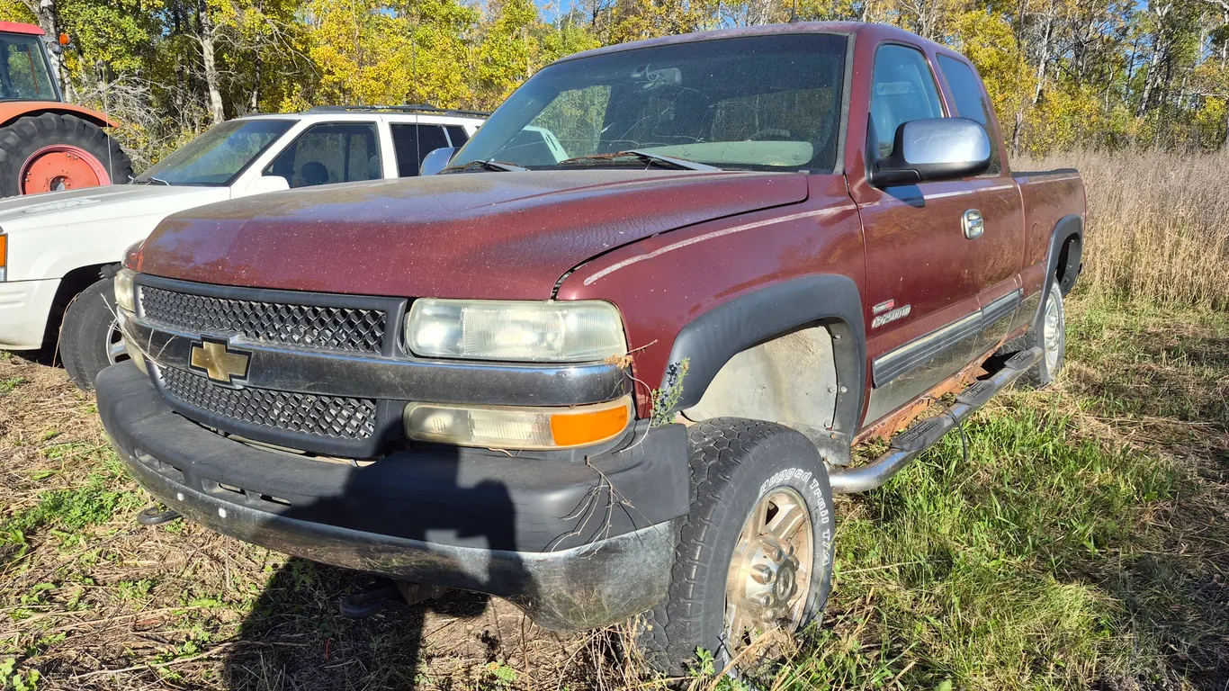 2001 CHEVROLET SILVERADO 2500HD EXT CAB 4WD DIESEL - FOR PARTS