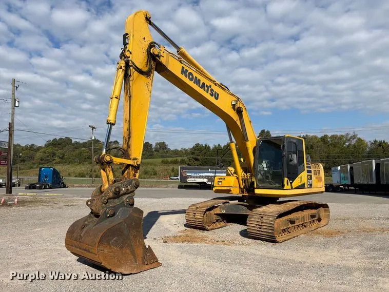 2019 Komatsu PC210LC-11 excavator