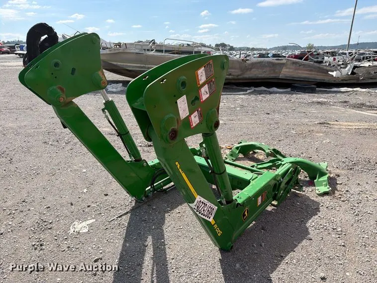 2023 John Deere 520M loader