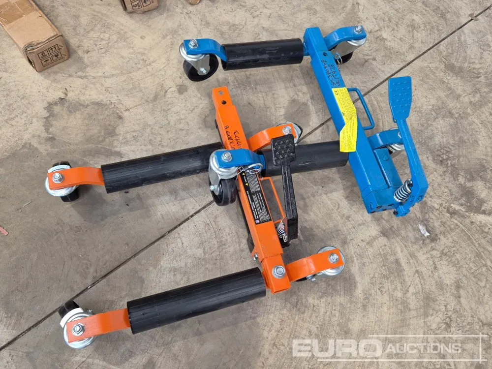 1.5 Ton Hydraulic Vehicle Positioning Jack (2 of)