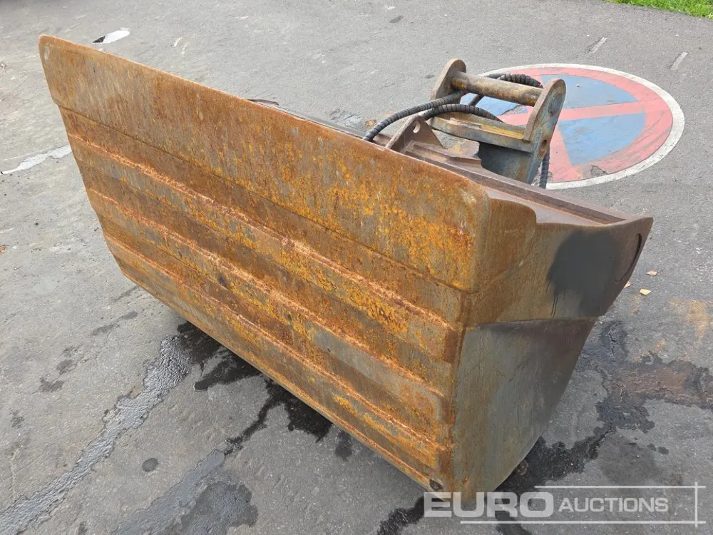 Schoch 62" Tilt Ditching Bucket to suit MS10