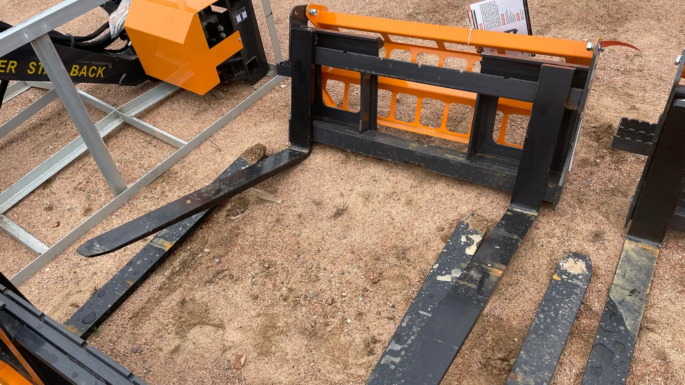 LandHonor Pallet Fork Frame Attachment
