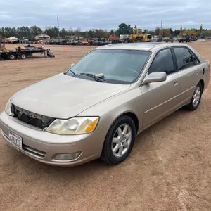 2002 Toyota Avalon Sedan (Has WI Title)