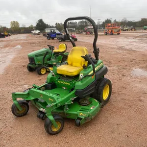 John Deere Z Trak Pro Zero Turn Lawn Mower