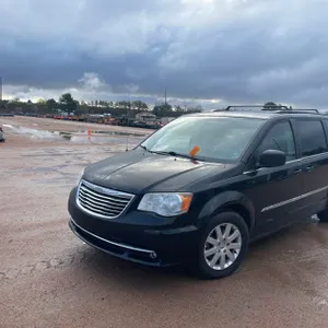 2014 Chrysler Town and Country Minivan (Has WI Title)
