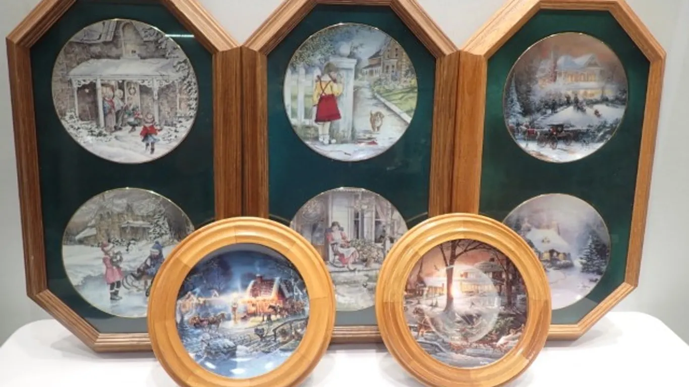 Wood Framed Collector Plates