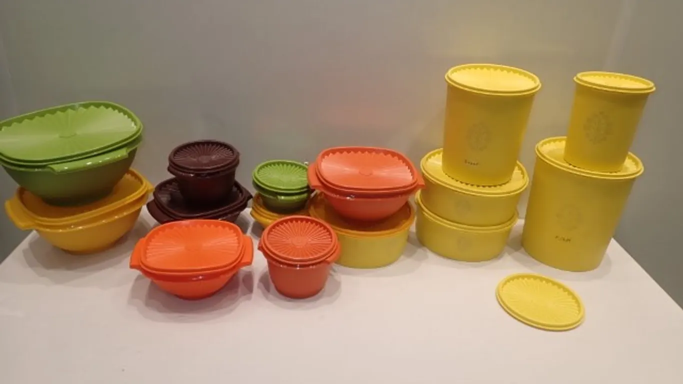 Tupperware Containers & Nesting Bowls