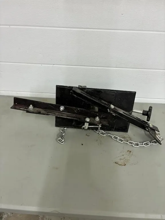 Engine Hoist Leveler