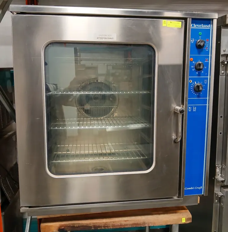 CLEVELAND COMBI CRAFT HALF SIZE CONVECTION OVEN