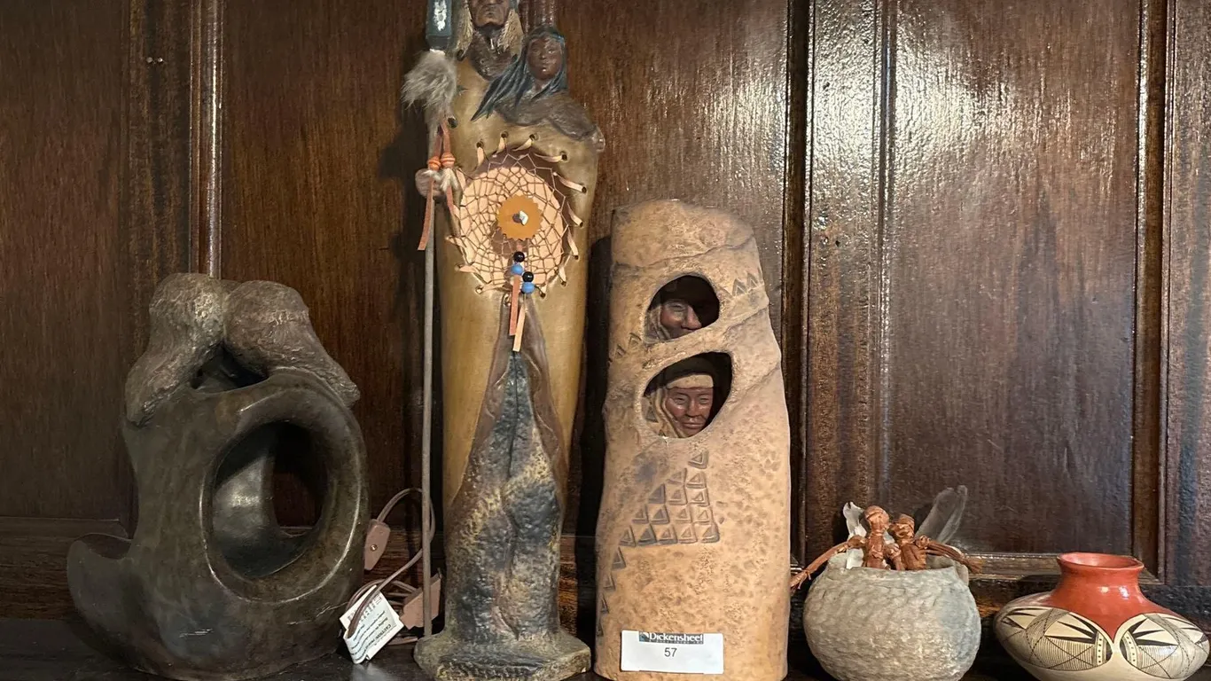 NATIVE CERAMIC SCULPTURES AND VASES