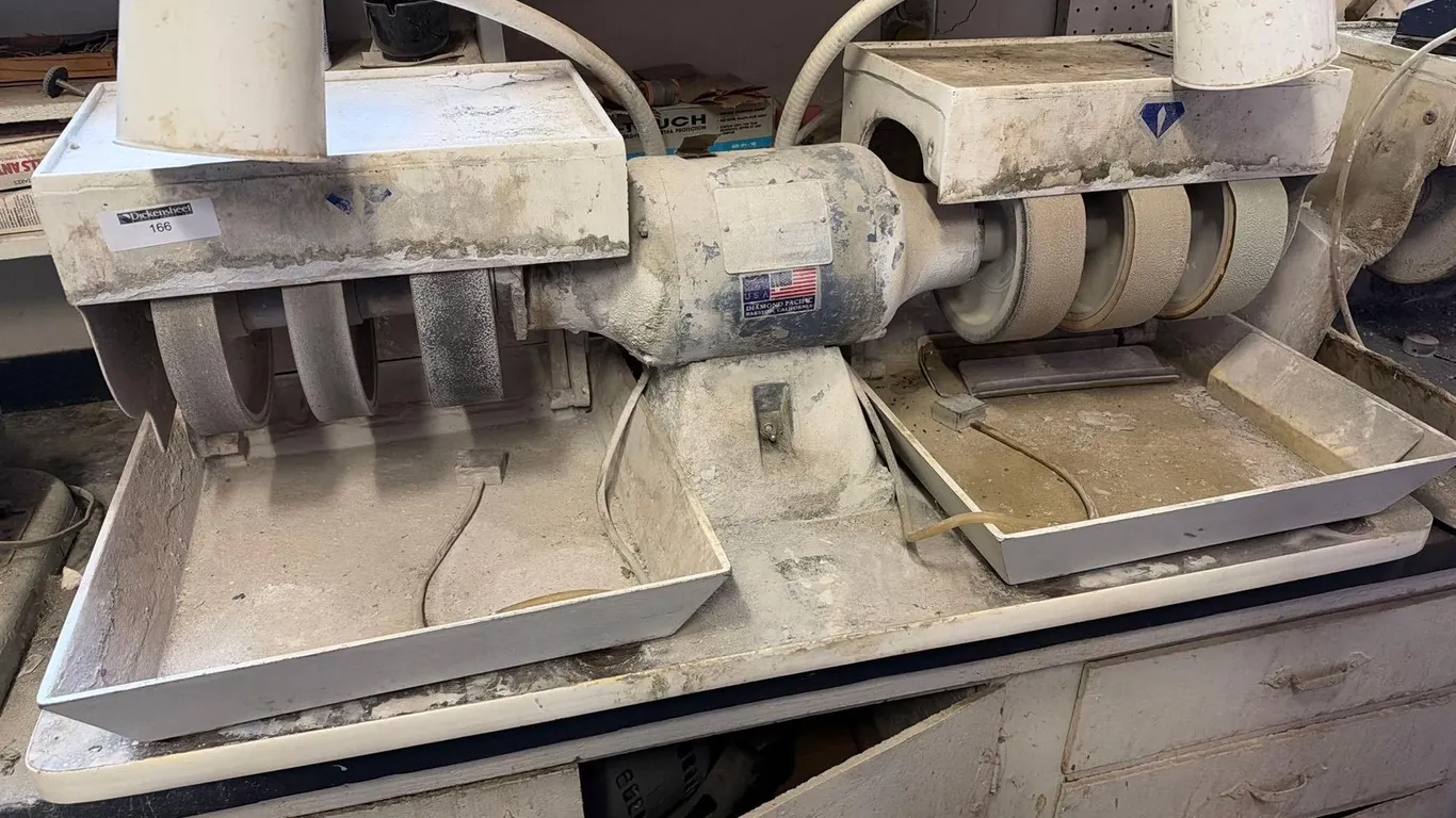 MULTI WHEEL POLISHING/ GRINDING MACHINE