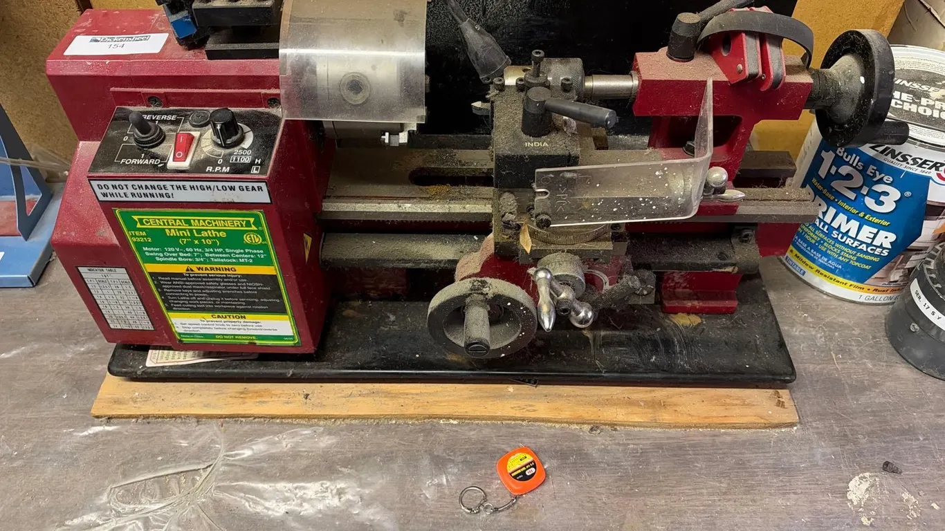 CENTRAL MACHINERY MINI LATHE