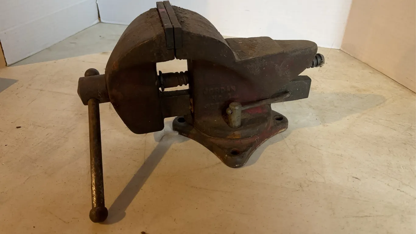 Bench Vice