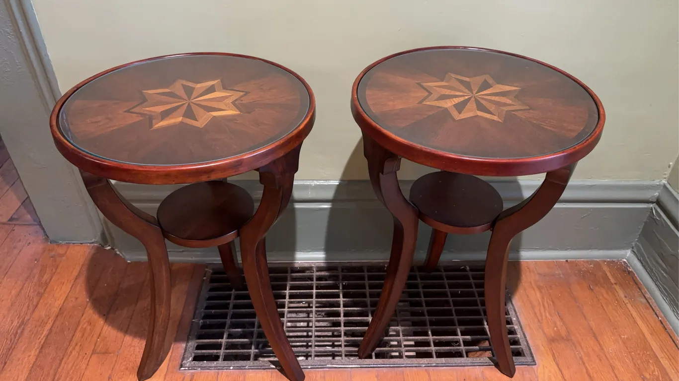 Set Of 2 Nice Wooden End Tables