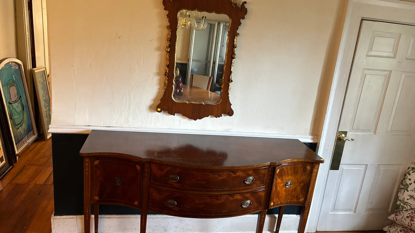 Bureau Wooden Table And Mirror