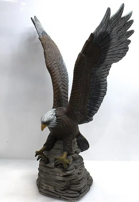 FLYING EAGLE STATUE