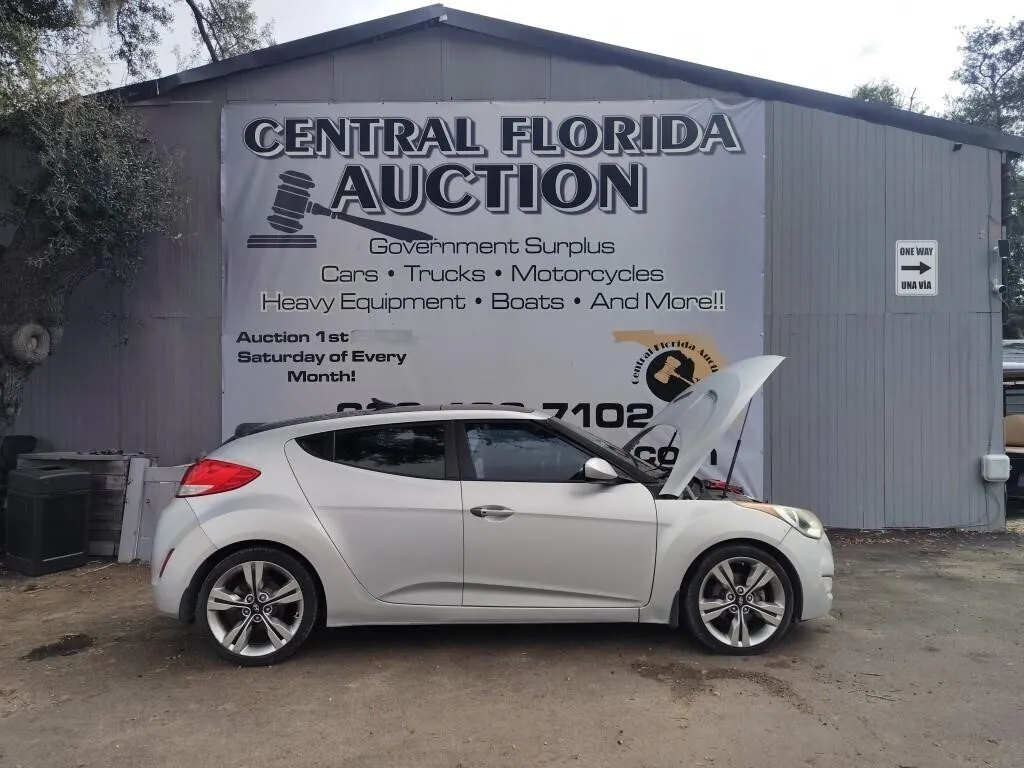 2013 Hyundai VELOSTER RUNS/MOVES Base