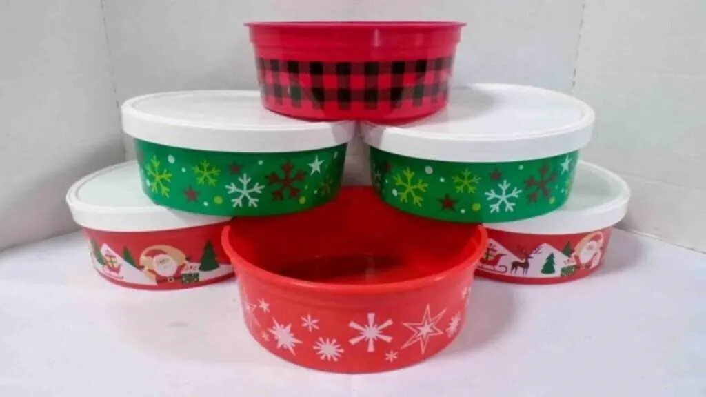 6 Plastic Holiday Food/Cookie Storage Containers