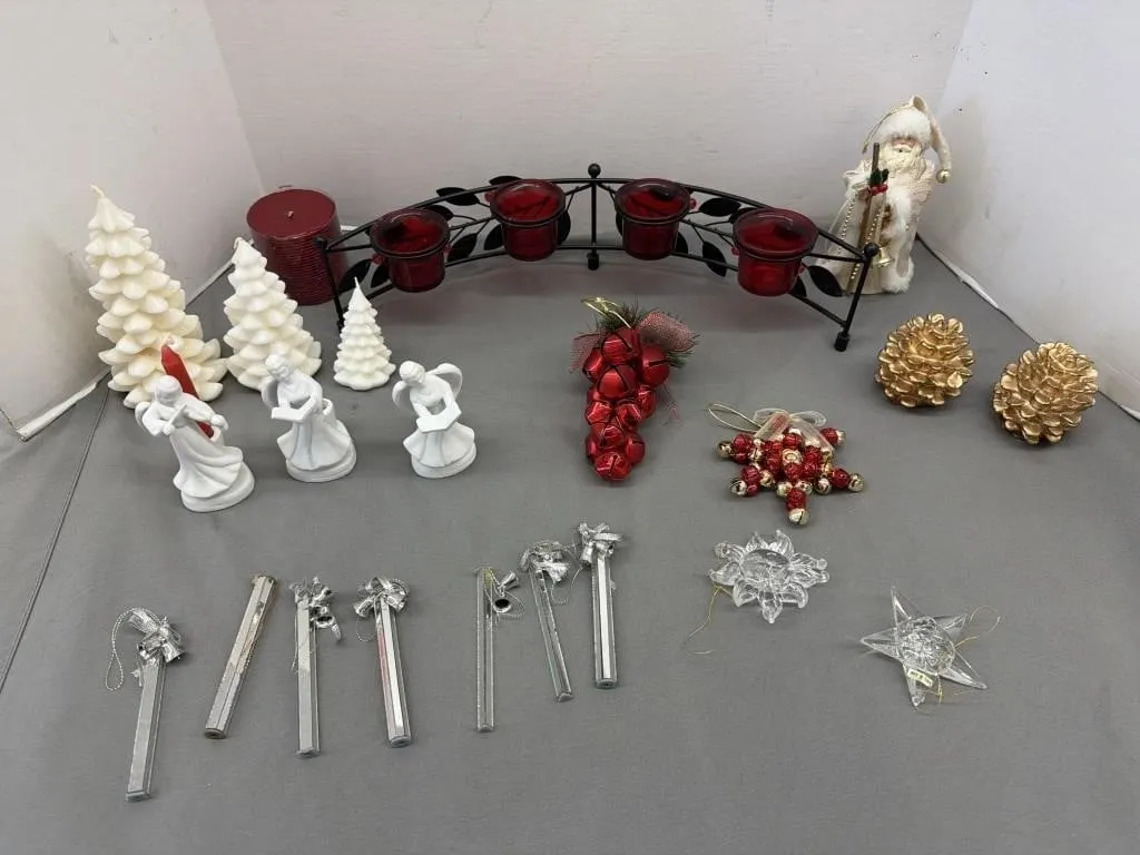 Assorted Christmas Decor