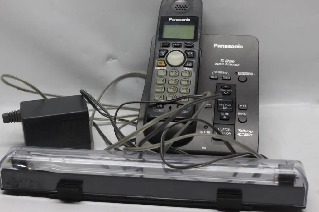 Panasonic Cordless Phone with Charger and Light