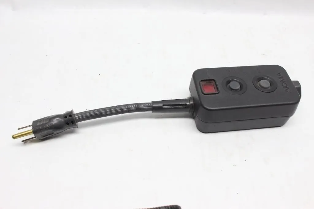 NOMA Outdoor Timer with Photocell Plug
