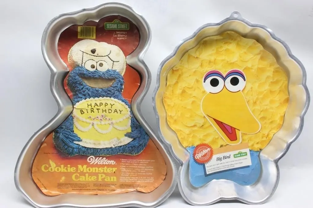 Wilton Cookie Monster & Big Bird Cake Pans