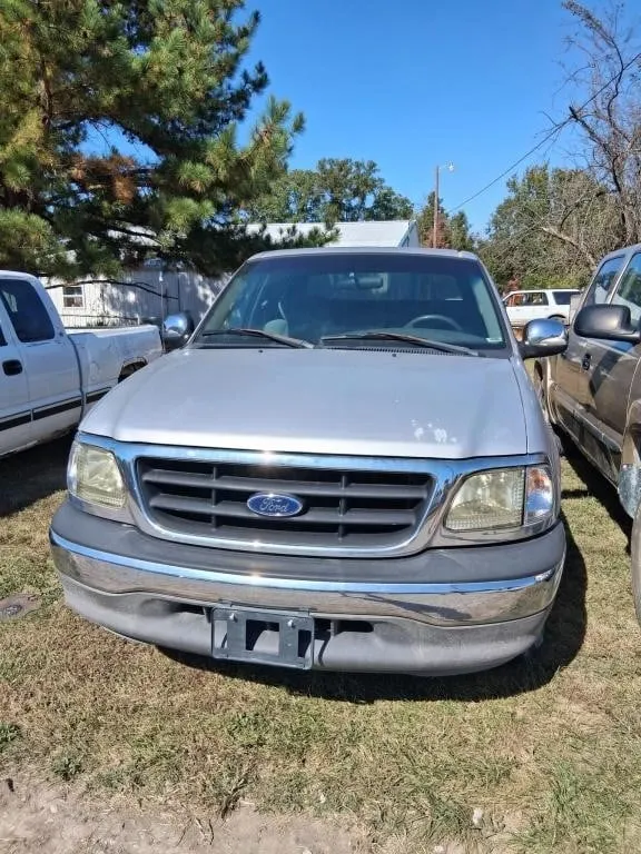 2012 F-150, 2WD. Mileage Unknown. 5.4L v-8