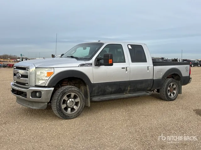 2011 Ford F-250 Lariat 4x4 Crew Cab Pickup