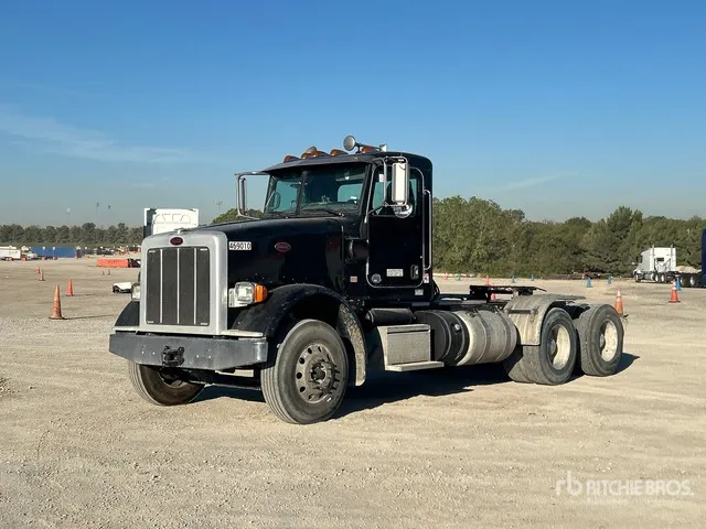 2018 Peterbilt 367 6x4 T/A Day Cab Truck Tractor