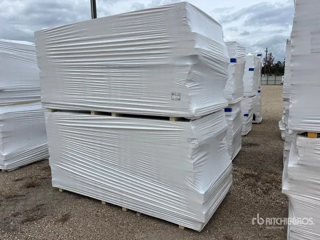 Quantity of (8) 96 in x 48 in Polyiso Insulation