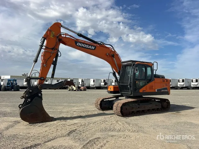 2021 Doosan DX170LC-5 Tracked Excavator