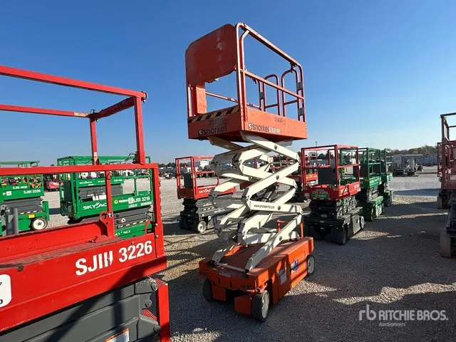 2019 Snorkel S3219E Electric Scissor Lift