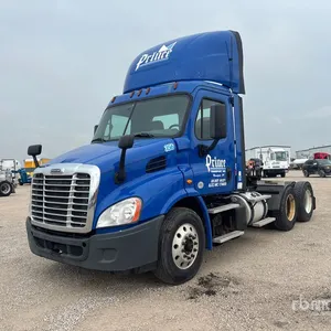 2018 Freightliner Cascadia 113 6x4 T/A Day Cab Truck Tractor
