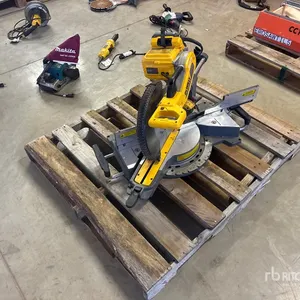 Dewalt DHS790 Compound Miter Saw