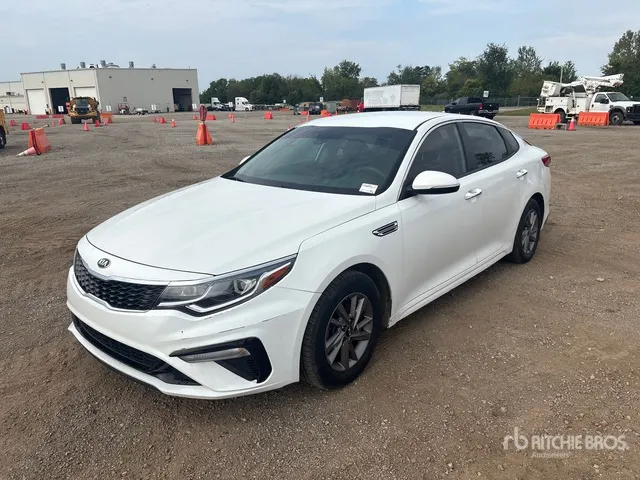 2020 Kia Optima Automobile