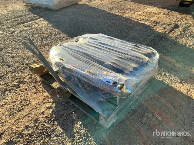 Quantity of (18) Rollers - Fits Cat D6K