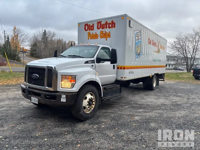 2016 Ford F-650 4x2 Van Truck