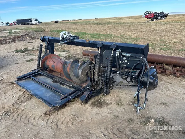 MacDon Header Adapter