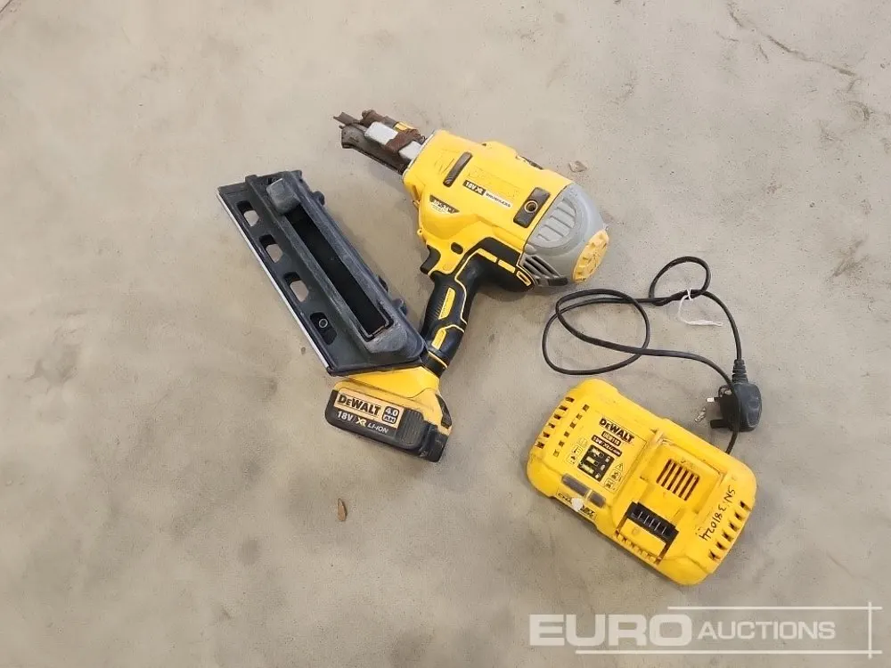 Dewalt DCN692