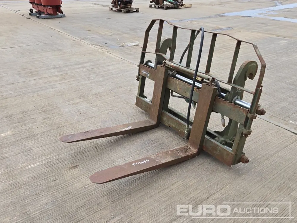 Hydraulic Side Shift Frame & Forks to suit Telehandler