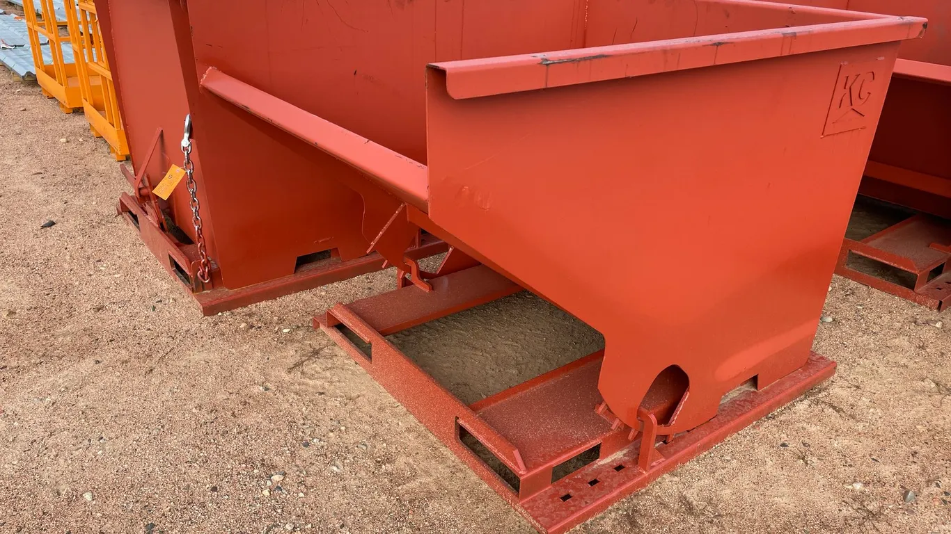 New KC 2.0 Cubic Yard Self Dumping Hopper with Fork Pockets