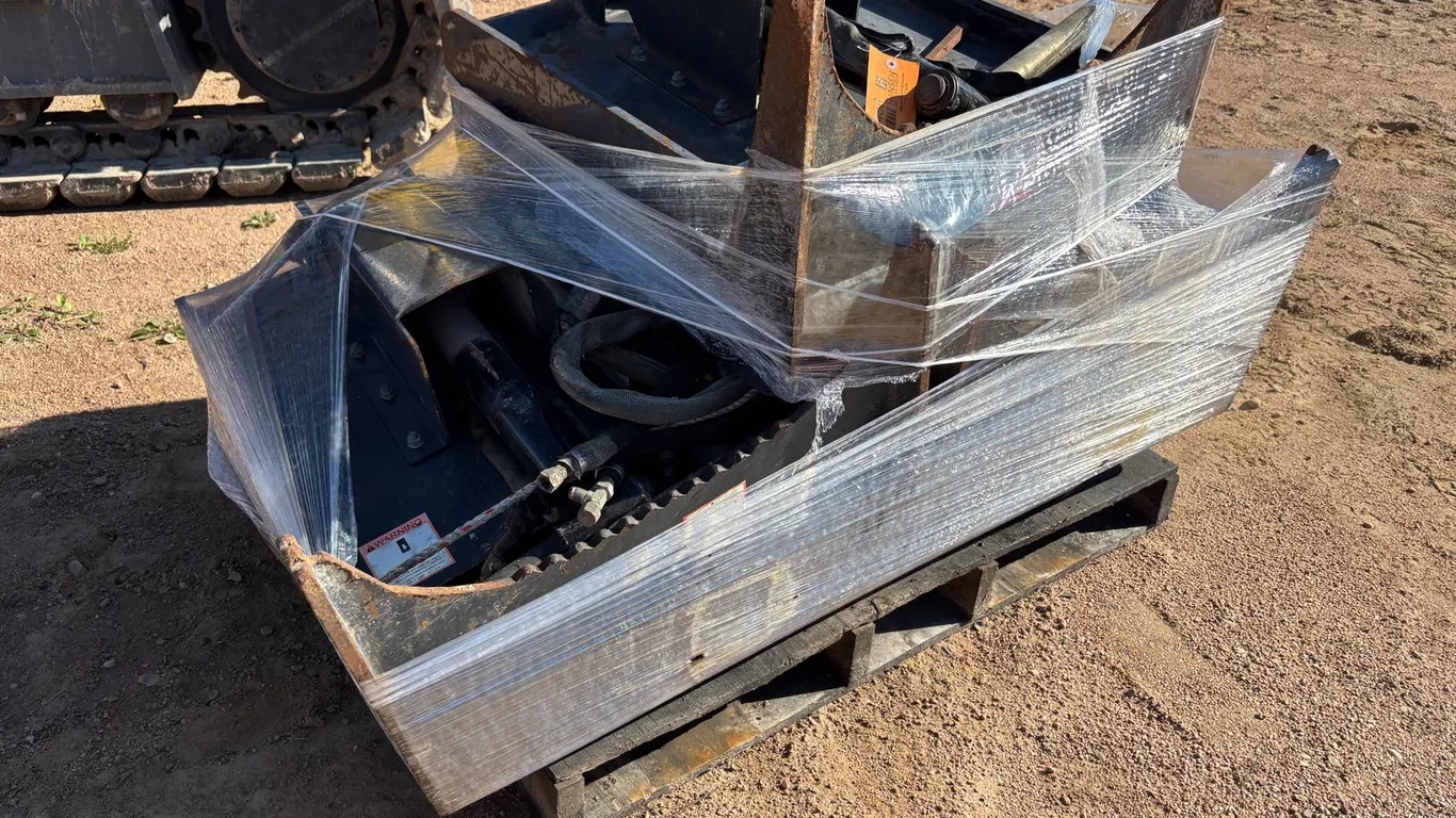 Edge Grapple Bucket