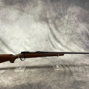 Winchester Model 70, 7mm Rem Mag Bolt Action Rifle, SN: G48137