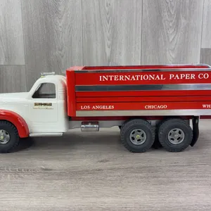 Smith-Miller Mack International Paper Co. Delivery Truck, 21 1/4”, Fred Thompson