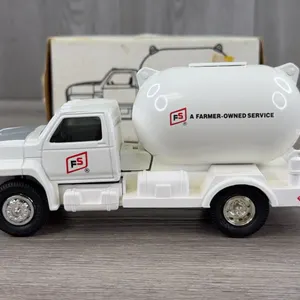 FS A Farmer-Owned Service Ford Propane Tank, 1/34, Ertl