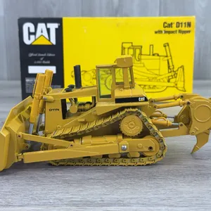 Caterpillar D11N Track Type Tractor W/Impact Ripper, 1:50